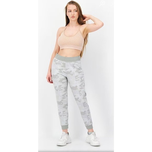 We Wander Women Pull on Camouflage Sweatpants, Light Grey Combo Size Medium‎ - Picture 1 of 16